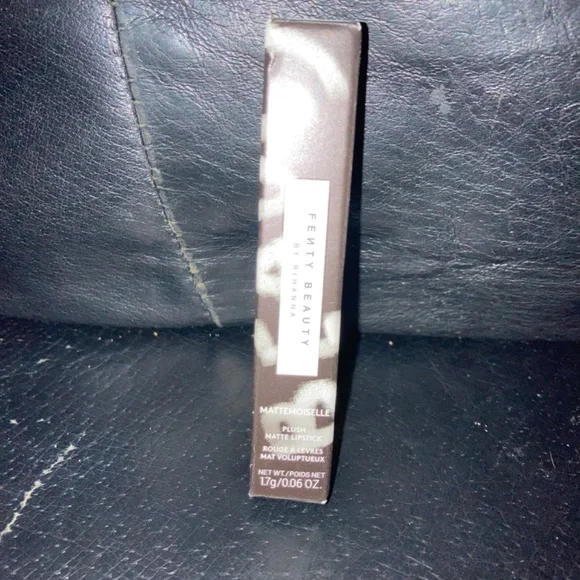 ❣️Fenty Mattemoiselle Plush Matte Lipstick in One of The Boyz - Picture 14 of 16